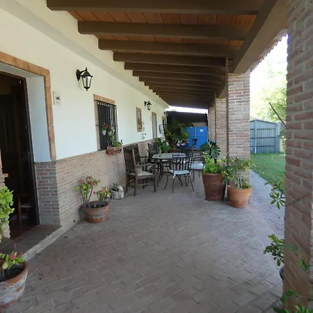 Holiday home Mis Tres Rosas