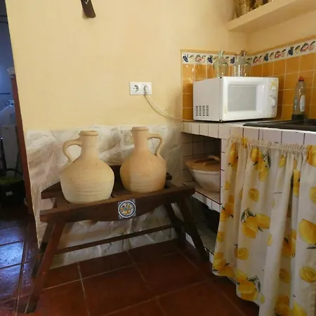 Holiday home Mis Tres Rosas