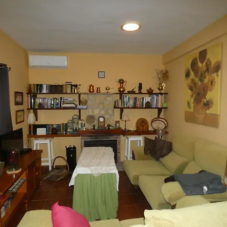 Holiday home Mis Tres Rosas *