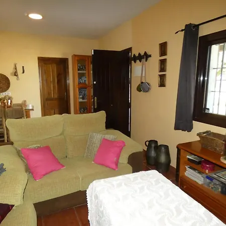 Holiday home Mis Tres Rosas
